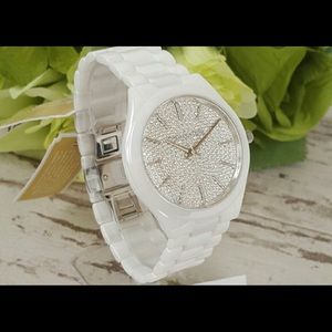 New w/o tags. Orig. faceplastic still attached.